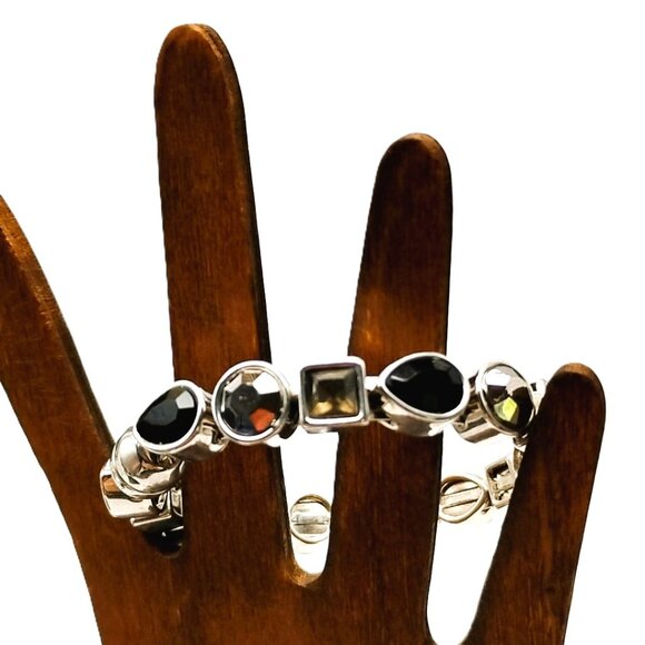 Bezel-Set Faceted Crystal Stackable Silver-tone Bangle Bracelet Magnetic Clasp - Picture 7 of 9